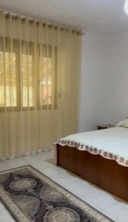 Tirane, jepet me qera apartament 2+1 Kati 1, 90 m² 500 € 