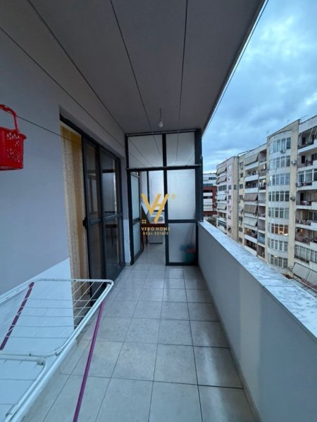 Tirane, jepet me qera apartament 2+1+Ballkon Kati 5, 80 m² 500 € (ASTIR)
