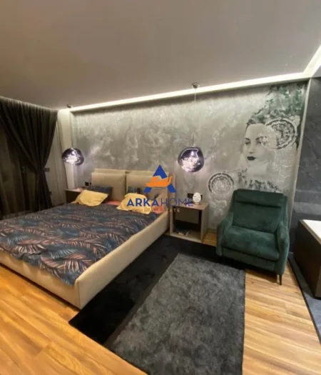 Tirane, jepet me qera apartament 3+1+Ballkon Kati 6, 250 m² 2.500 € 