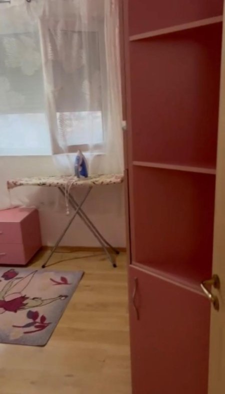 Tirane, jepet me qera apartament 2+1+Ballkon Kati 6, 90 m² 600 € 