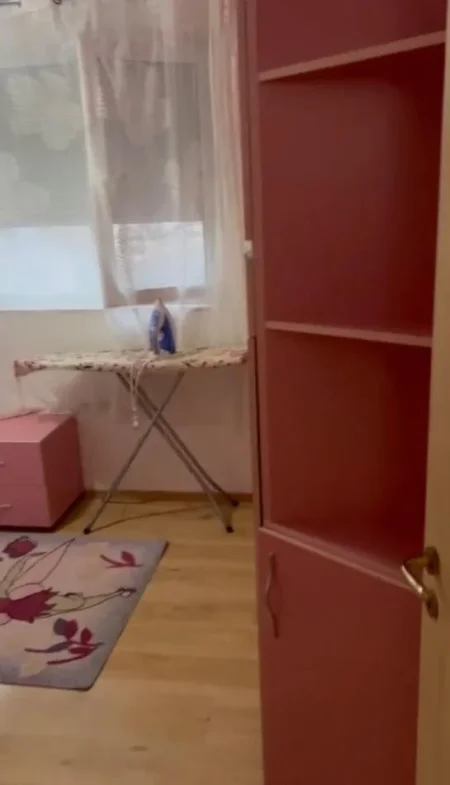 Tirane, jepet me qera apartament 2+1+Ballkon Kati 6, 90 m² 600 € 