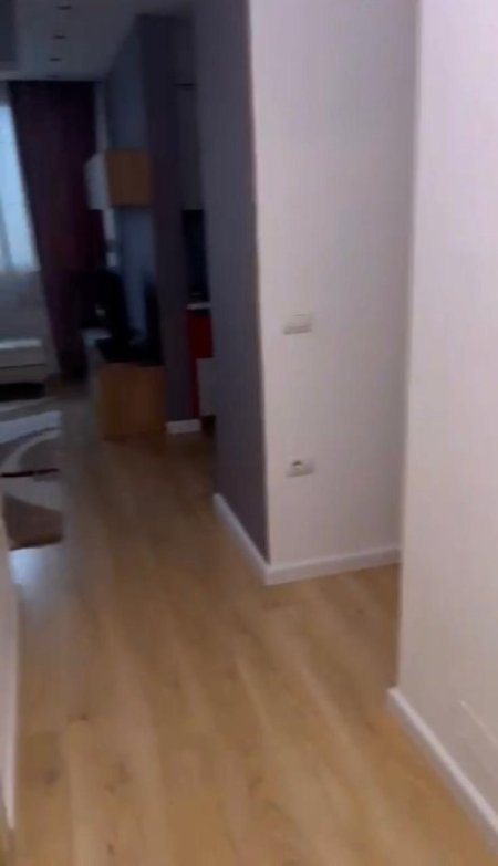 Tirane, jepet me qera apartament 2+1+Ballkon Kati 6, 90 m² 600 € 
