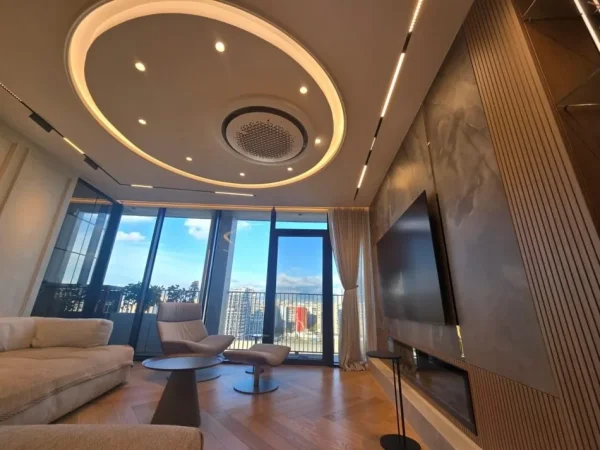 Tirane, shitet apartament 3+1 , 190 m² (Lake view)