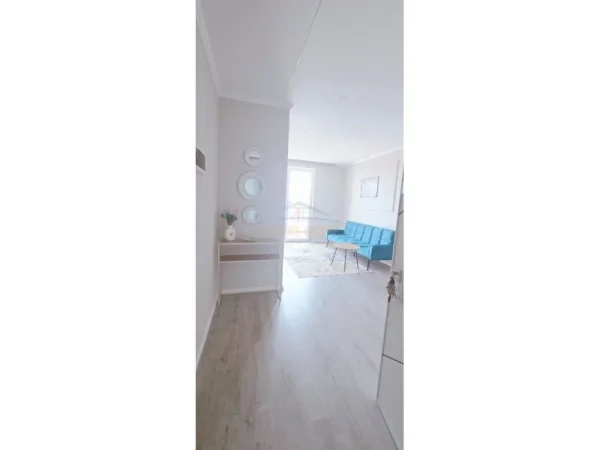 Durres, shitet garsonier 1+1 Kati 9, 48 m² 75.000 € 