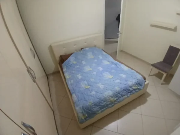 Tirane, jepet me qera apartament 1+1+Ballkon Kati 3, 63 m² 550 € 