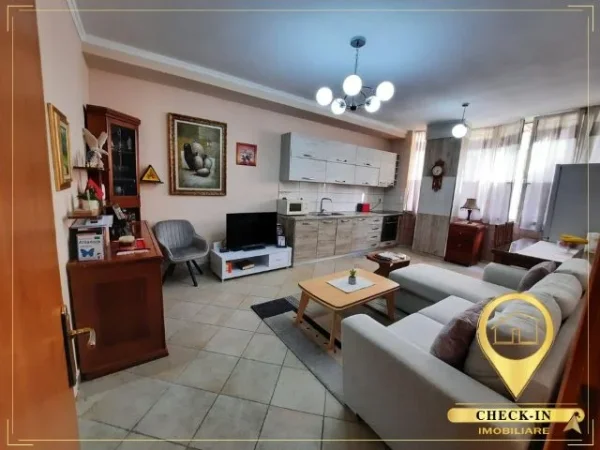 Tirane, shitet apartament 2+1+Aneks+Ballkon Kati 3, 68 m² 145.000 € (Rruga Shkelqim Fusha)