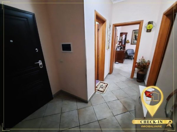 Tirane, shitet apartament 2+1+Aneks+Ballkon Kati 3, 68 m² 145.000 € (Rruga Shkelqim Fusha)