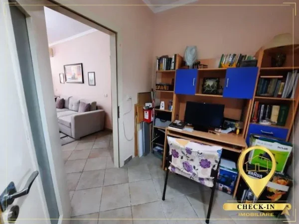 Tirane, shitet apartament 2+1+Aneks+Ballkon Kati 3, 68 m² 145.000 € (Rruga Shkelqim Fusha)