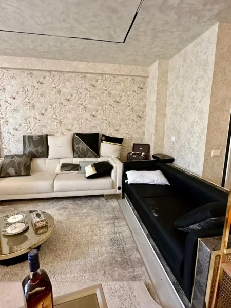 Tirane, shitet apartament 2+1 , 100 m² 240.000 € (ALI DEMI)