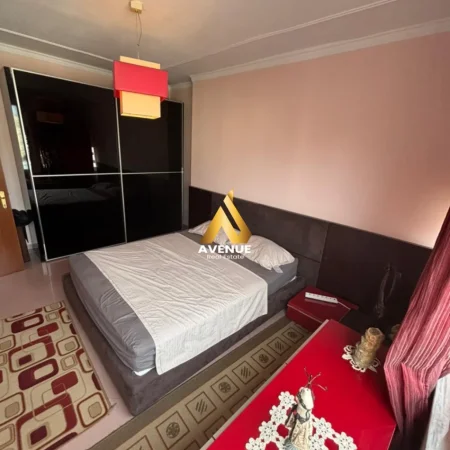 Tirane, jepet me qera apartament 2+1+Aneks Kati 8, 95 m² 780 € (Rruga Nikolla Tupe)
