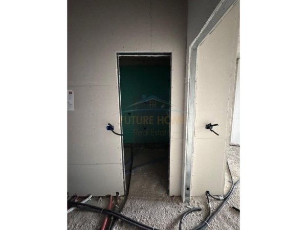 Tirane, shitet apartament 2+1+Ballkon Kati 2, 113 m² (ALI DEMI)