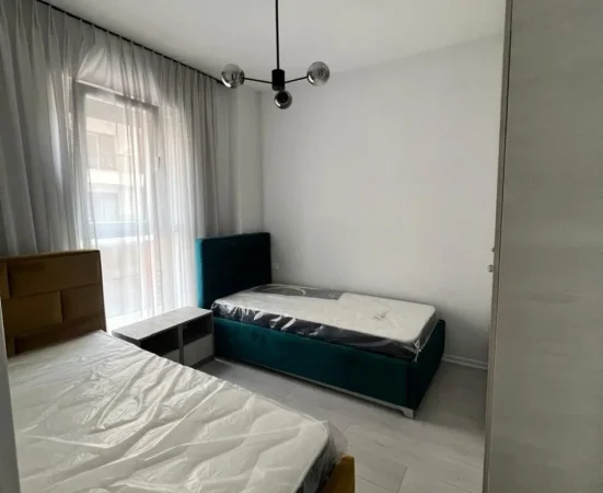 Tirane, jepet me qera apartament 2+1+Ballkon Kati 2, 95 m² 750 € (Rruga don Bosko)