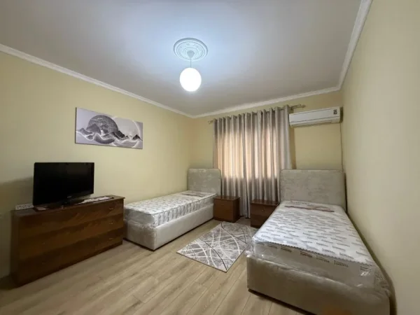 Tirane, shes apartament 2+1+Ballkon Kati 5, 75 m² 135.000 € (Ali Demi te Shkolla 1 Maji)