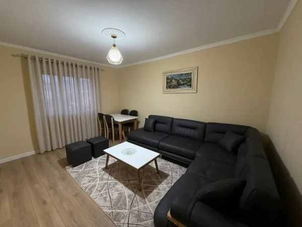 Tirane, shes apartament 2+1+Ballkon Kati 5, 75 m² 135.000 € (Ali Demi te Shkolla 1 Maji)