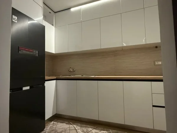 Tirane, shes apartament 2+1+Ballkon Kati 5, 75 m² 135.000 € (Ali Demi te Shkolla 1 Maji)