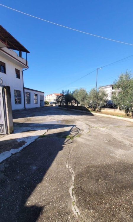 Kavaje, shitet shtepi 3+1+Aneks+Ballkon Kati 2, 878 m² 300.000 € (Kavaje)