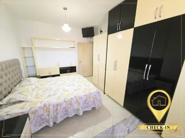 Tirane, jepet me qera apartament 1+1+Aneks+Ballkon Kati 5, 70 m² 520 € (Kompleksi Grand)