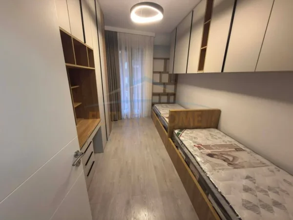 Qera , Apartament 2+1+2 ,Unaza e Re , Tirane 600 €