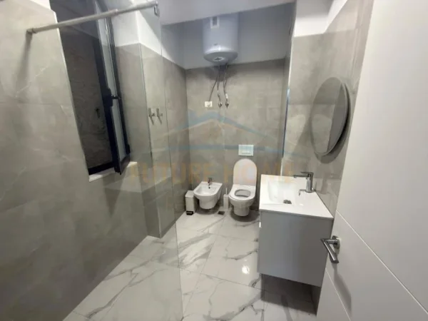 Qera , Apartament 2+1+2 ,Unaza e Re , Tirane 600 €