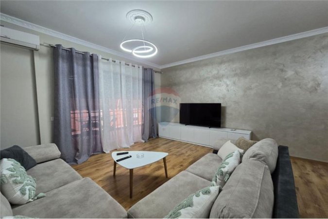 Tirane, jepet me qera apartament 2+1+Ballkon Kati 6, 100 m² 1.000 € (Kompleksi Delijorgji)