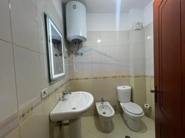 Qera, Apartament 2+1, Fresk, Tirane 470 €