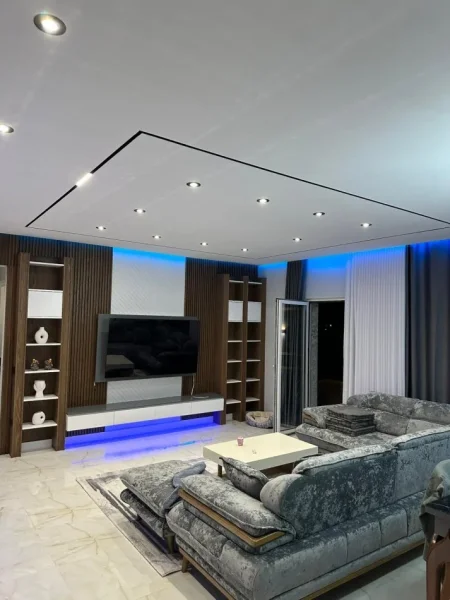 Tirane, jepet me qera apartament 1+1 , 80 m² 700 € 