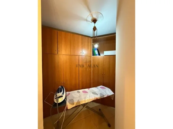 Tirane, shitet apartament 2+1 Kati 5, 105 m² 255.000 € (ISH STACIONI I TRENIT)