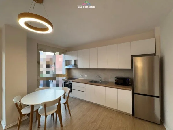 Tirane, jepet me qera apartament 1+1 Kati 5, 70 m² 750 € (Rruga e Kavajes)