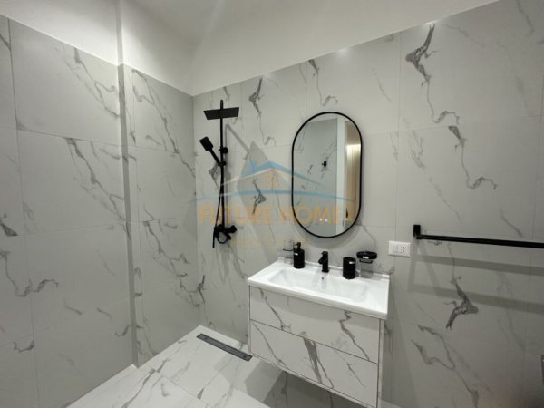 Tirane, jepet me qera apartament 2+1+Ballkon Kati 6, 114 m² 1.500 € (Kompleksi Delijorgj)