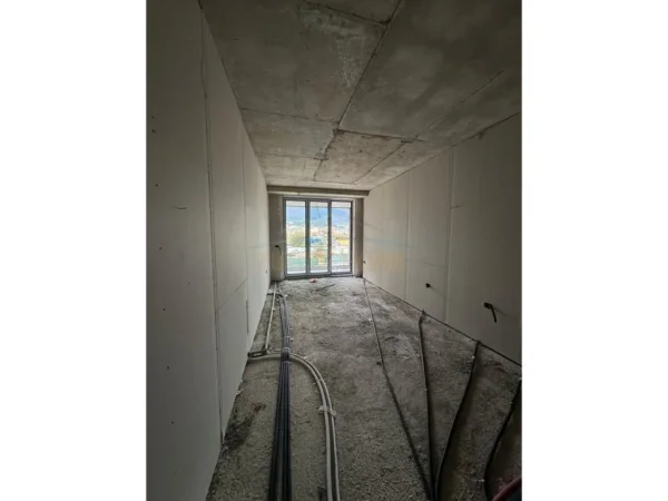 Tirane, shitet apartament 2+1 Kati 2, 113 m² €204.840  (Golden Gate, Pranë Maternitetit të Ri)