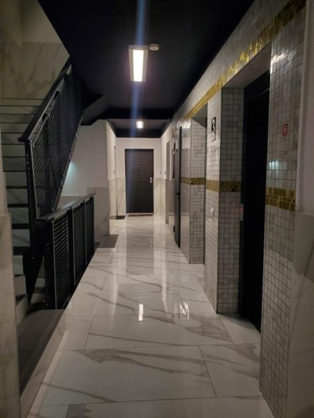 Tirane, jepet me qera apartament 2+1+Aneks+Ballkon Kati 4, 100 m² 900 € (Stadiumi Dinamo)