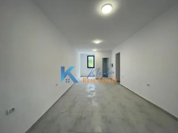 Tirane, jap me qera ambjent biznesi Kati 0, 70 m² 820 € (afer Stadiumit Dinamo)