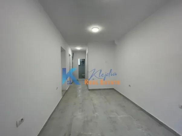 Tirane, jap me qera ambjent biznesi Kati 0, 70 m² 820 € (afer Stadiumit Dinamo)