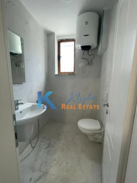 Tirane, jap me qera ambjent biznesi Kati 0, 70 m² 820 € (afer Stadiumit Dinamo)