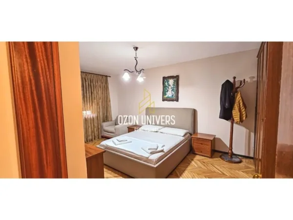 Tirane, jepet me qera apartament 2+1+Ballkon Kati 3, 78 m² 700 € (Rruga Nikolla Lena Tirana, Albania)