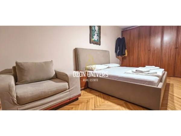 Tirane, jepet me qera apartament 2+1+Ballkon Kati 3, 78 m² 700 € (Rruga Nikolla Lena Tirana, Albania)