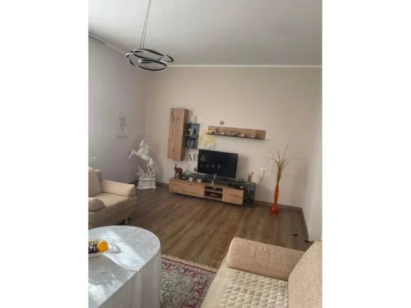 Vlore, shitet shtepi 2 Katshe , 200 m² 230.000 € (Vlore)