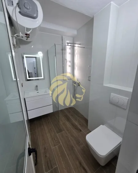 Tirane, jepet me qera garsonier 1+1 , 34 m² 500 € 