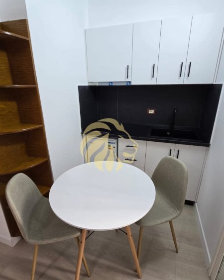 Tirane, jepet me qera garsonier 1+1 , 34 m² 500 € 
