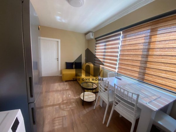 Tirane, jepet me qera apartament 2+1+Ballkon Kati 3, 100 m² 550 € (Laprak)