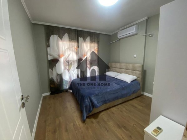 Tirane, jepet me qera apartament 2+1+Ballkon Kati 3, 100 m² 550 € (Laprak)