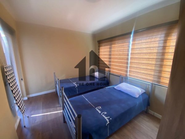 Tirane, jepet me qera apartament 2+1+Ballkon Kati 3, 100 m² 550 € (Laprak)