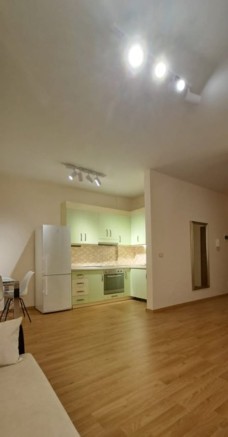 Tirane, jepet me qera apartament 2+1+Ballkon Kati 3, 110 m² 830 € (Kopshti Zoologjik)