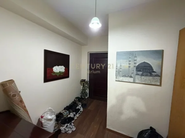 Tirane, shitet apartament Kati 2, 74 m² 160.000 € 