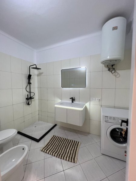 Tirane, shitet apartament 2+1 Kati 2, 107 m² 173.000 € (Prane Bar Artisti)