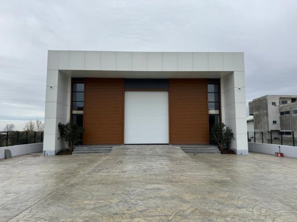 Durres, jepet me qera magazine Kati 0, 2.000 € (Shijak)