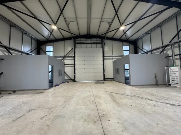 Durres, jepet me qera magazine Kati 0, 2.000 € (Shijak)