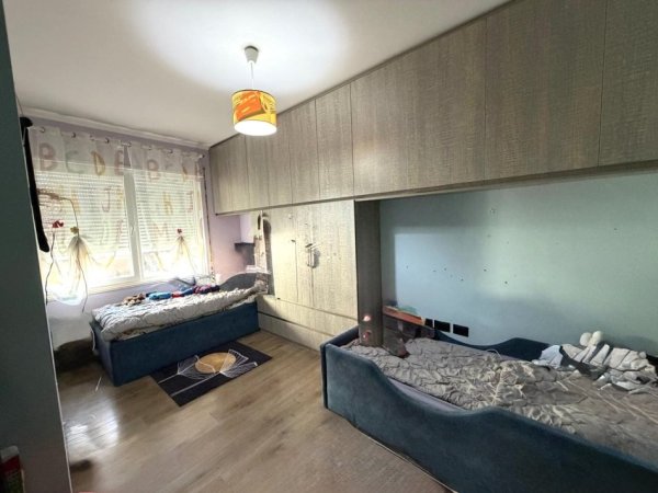 Tirane, shitet 2+1 , 100 m² 350.000 € (Komuna e Parisit)