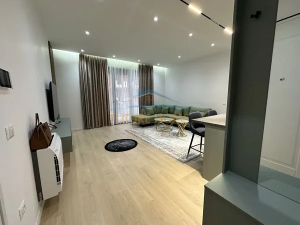 Tirane, jepet me qera apartament 2+1 Kati 6, 114 m² 1.500 € (Kompleksi Deliorgji)