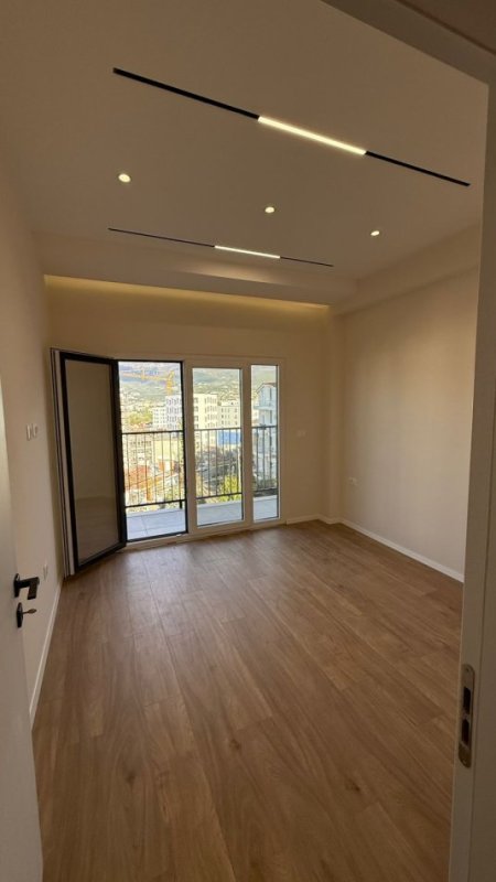 Tirane, shes apartament 1+1 , 55 m² 91.450 € (Ali demi)